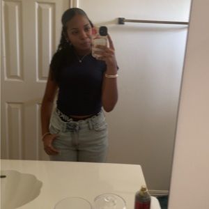 Meet your Posher, Aria